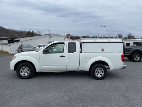 Used 2015 Nissan Frontier S image 5