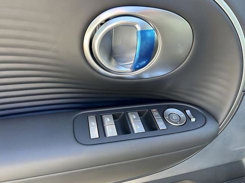 New 2026 Hyundai Ioniq 9 SEL image 9