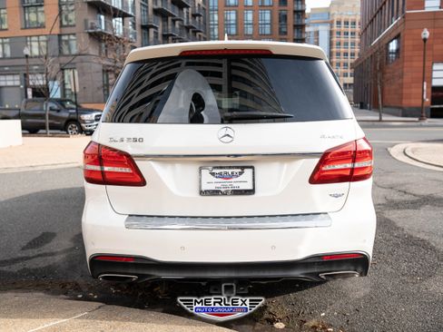 Used 2017 Mercedes-Benz GLS 550 4MATIC image 6