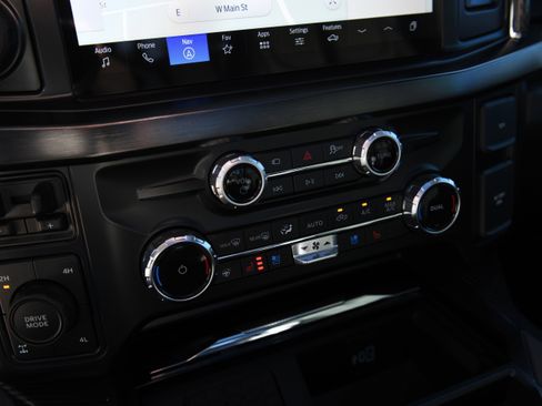 New 2026 Ford F250 Lariat w/ Black Appearance Package image 44