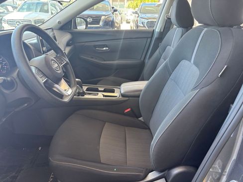 Used 2025 Nissan Sentra SV FWD image 24