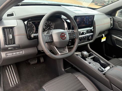 New 2026 Nissan Pathfinder Rock Creek image 12