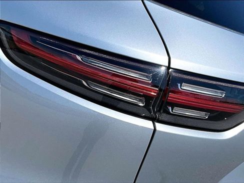 Certified 2021 Porsche Cayenne AWD/4WD image 21