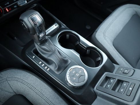 New 2025 Ford Bronco Big Bend image 9