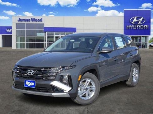 New 2026 Hyundai Tucson SE FWD image 1
