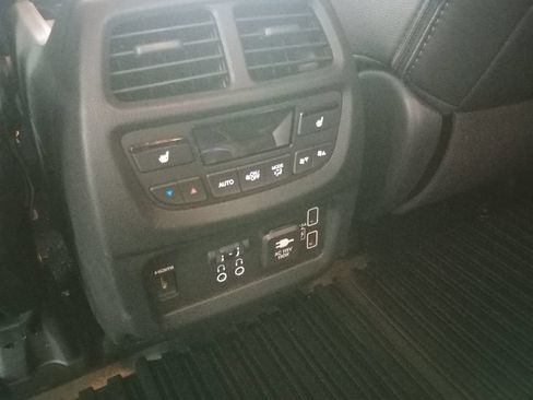 Used 2022 Honda Pilot Touring image 21