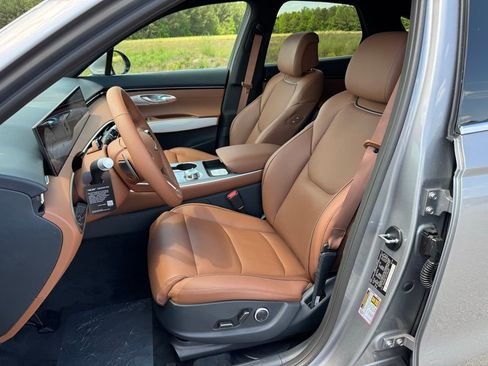 New 2026 Genesis GV70 2.5T Advanced image 18