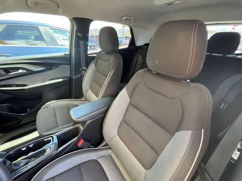 Used 2023 Chevrolet TrailBlazer LT w/ Convenience Package FWD image 36