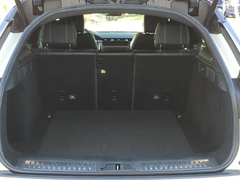 Used 2020 Land Rover Range Rover Velar R-Dynamic S image 35