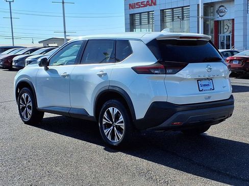Used 2021 Nissan Rogue SV FWD image 6