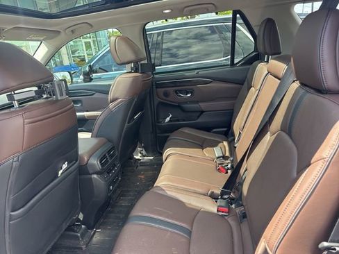 Certified 2025 Honda Pilot Elite image 6
