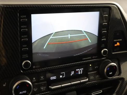 Used 2022 Toyota Highlander XLE FWD image 39