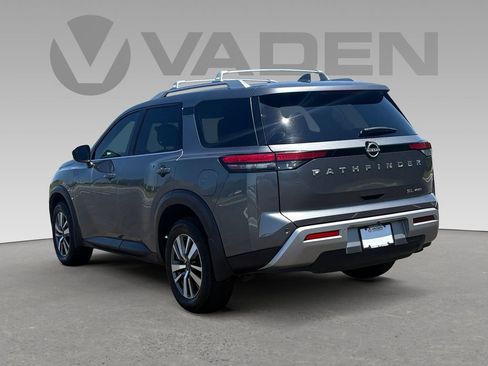 Used 2024 Nissan Pathfinder SL AWD/4WD image 25