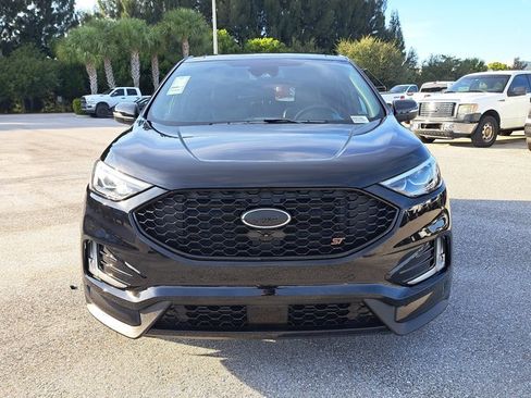 Certified 2022 Ford Edge ST w/ Equipment Group 401A image 2