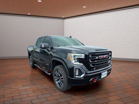 Used 2021 GMC Sierra 1500 AT4 w/ AT4 Preferred Package AWD/4WD image 2