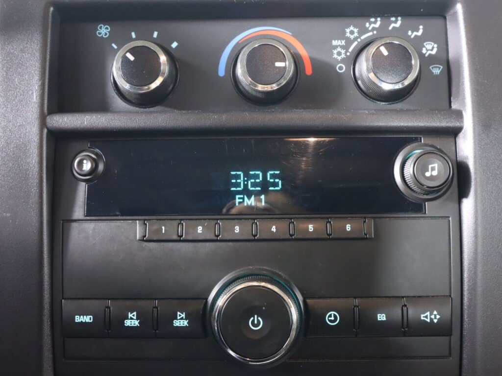 Used 2010 Chevrolet Express 1500 LS RWD image 16