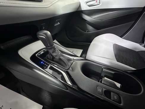 Used 2023 Toyota Corolla SE image 27