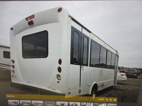 Used 2013 Ford E-450 and Econoline 450 Super Duty w/ Shuttle Bus Prep Pkg RWD image 3