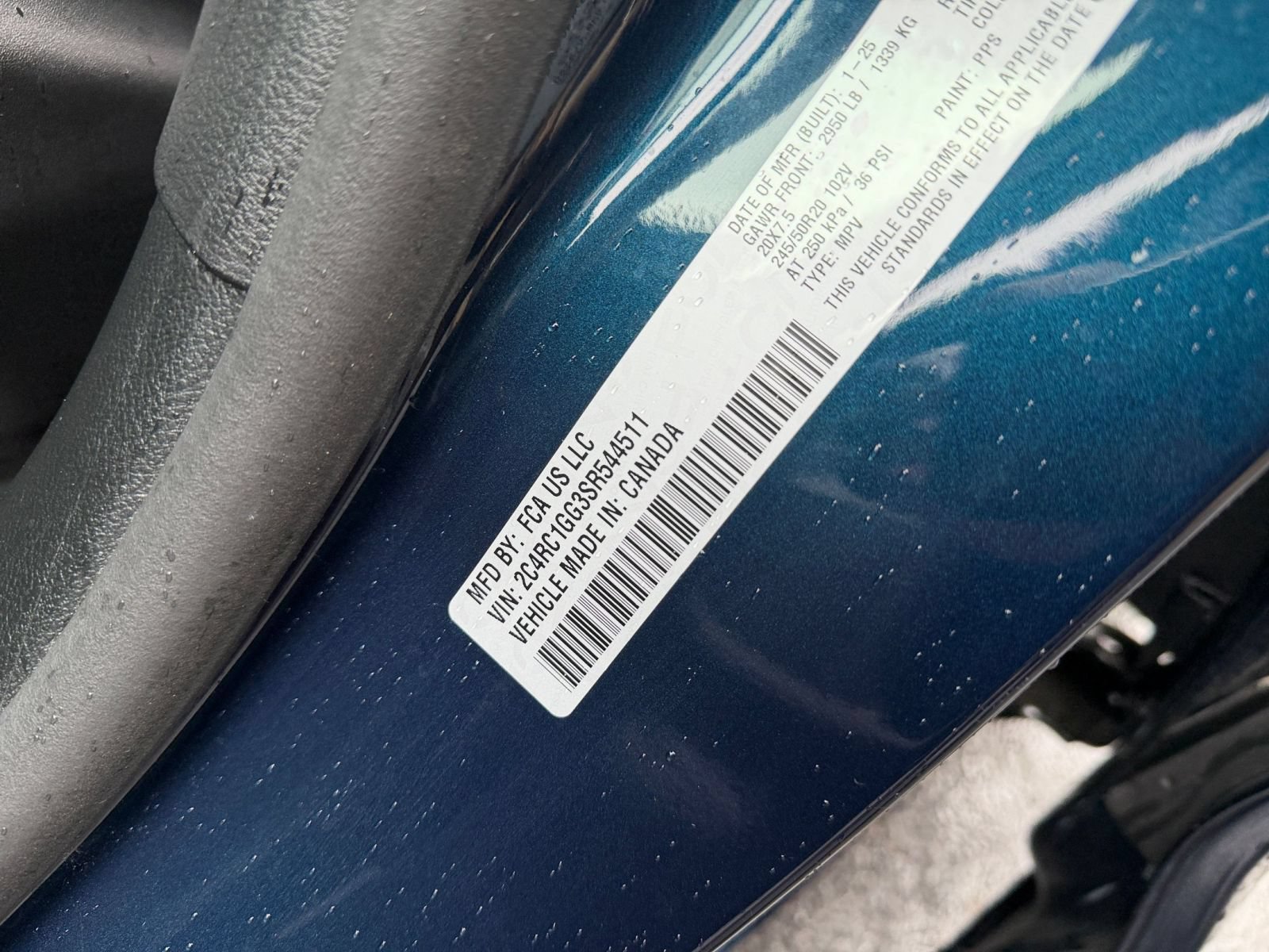 Used 2025 Chrysler Pacifica Limited FWD image 33