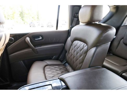 Used 2024 Nissan Armada Platinum w/ Captain's Chairs Package image 9
