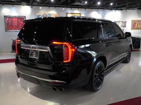 Used 2021 GMC Yukon XL Denali w/ Denali Ultimate Package image 7