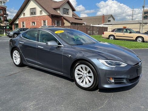 Used 2018 Tesla Model S 75D AWD/4WD image 33