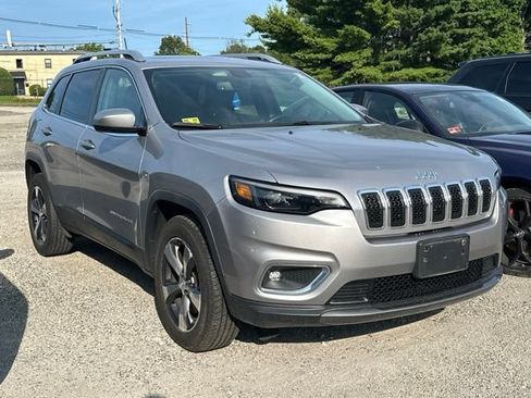 Used 2019 Jeep Cherokee Limited AWD/4WD image 1
