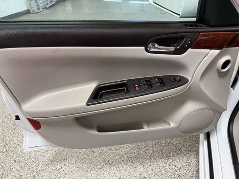 Used 2010 Chevrolet Impala LS image 9