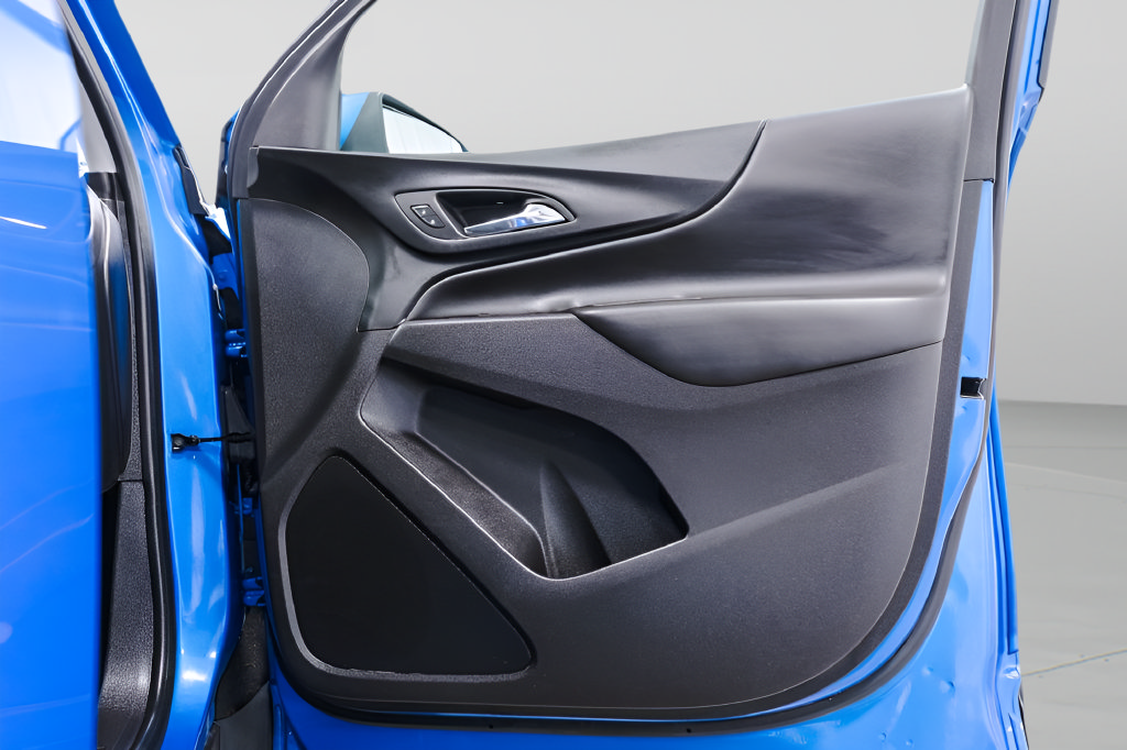 Used 2024 Chevrolet Equinox LT w/ LPO, Floor Liner Package FWD image 32