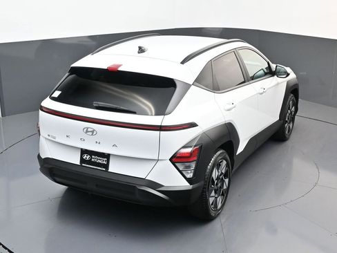 Certified 2025 Hyundai Kona SEL FWD image 16