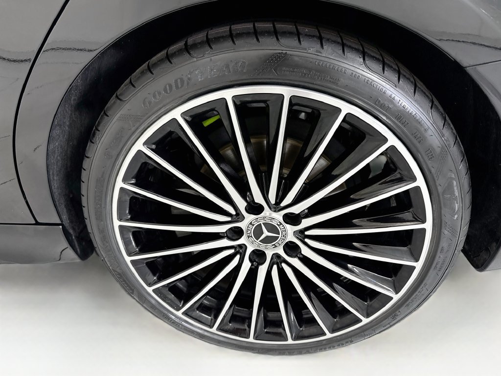 Used 2022 Mercedes-Benz C 300 Sedan image 30