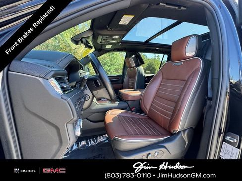 Used 2023 GMC Yukon XL Denali Ultimate image 6