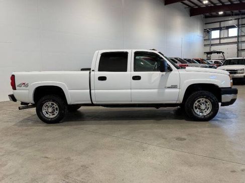 Used 2007 Chevrolet Silverado 2500 LT w/ Heavy-Duty Power Package AWD/4WD image 7