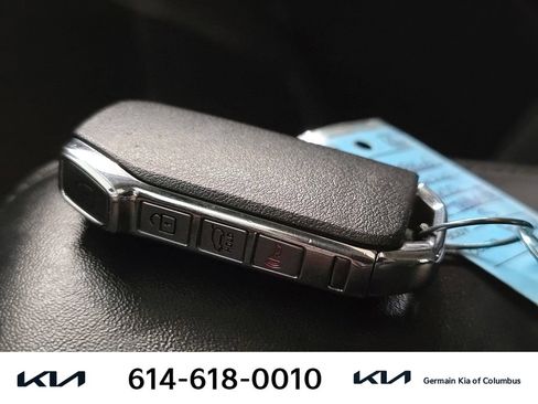 Used 2020 Kia Telluride S w/ S 8 Passenger Seating Package FWD image 34
