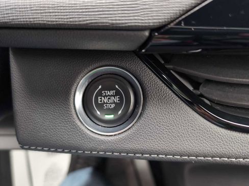 Used 2025 Buick Enclave Preferred image 17