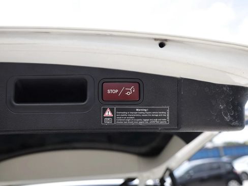 Used 2011 Mercedes-Benz ML 350 4MATIC image 15