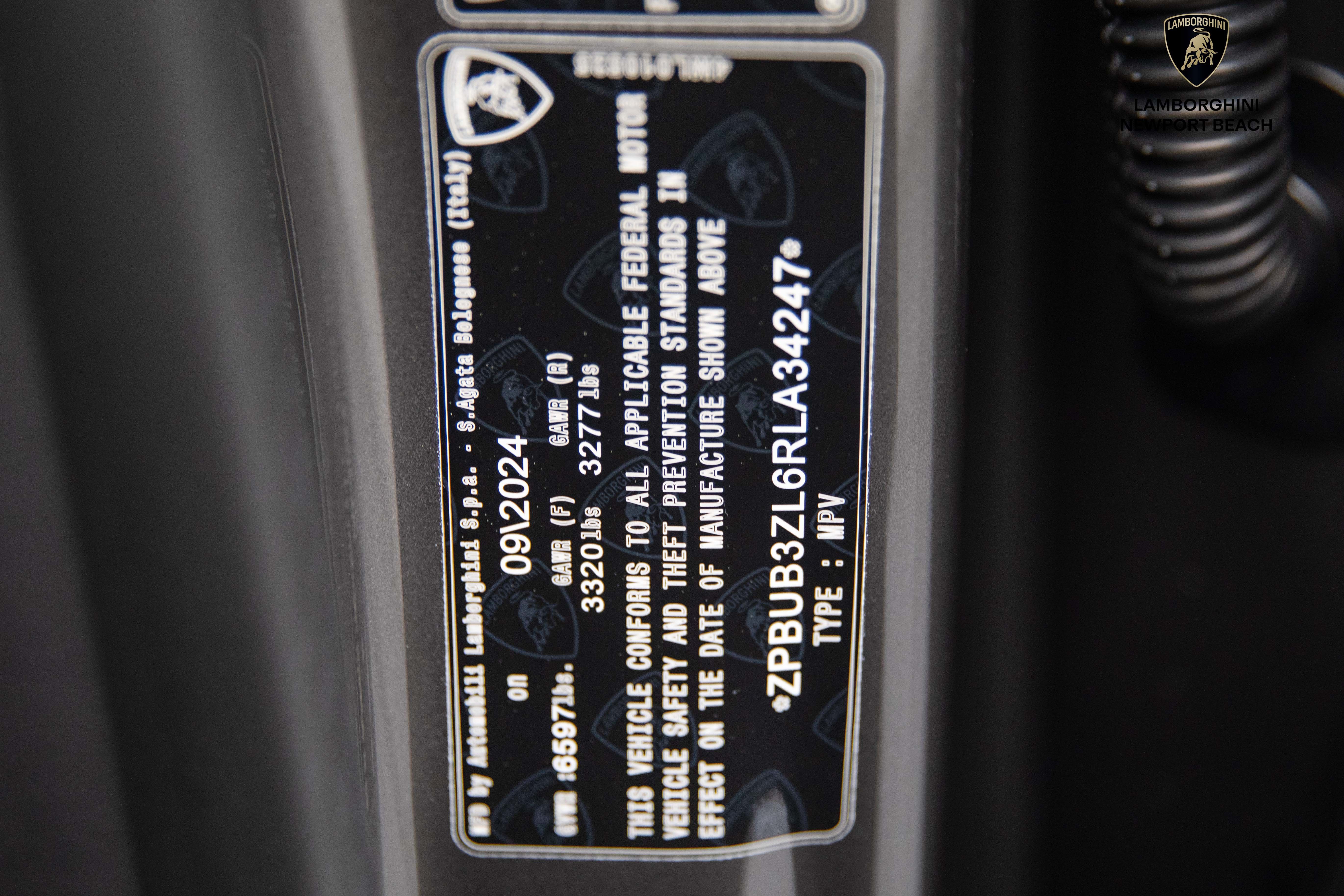 Used 2024 Lamborghini Urus S AWD/4WD image 24