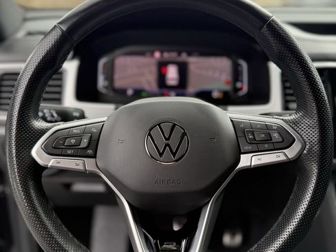 Used 2021 Volkswagen Atlas Cross Sport SEL Premium R-Line image 23