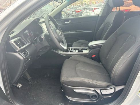 Used 2019 Kia Optima LX image 6