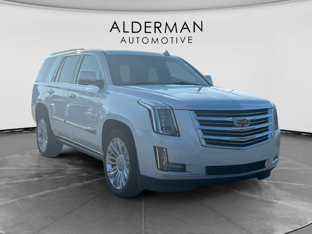 Used 2018 Cadillac Escalade Platinum AWD/4WD image 7