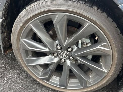 Certified 2025 Toyota Corolla SE image 3