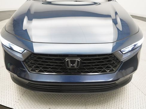 Certified 2024 Honda Accord EX image 21
