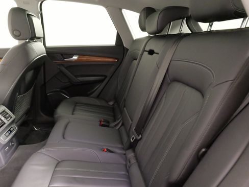 Used 2023 Audi Q5 2.0T Premium w/ Convenience Package AWD/4WD image 36