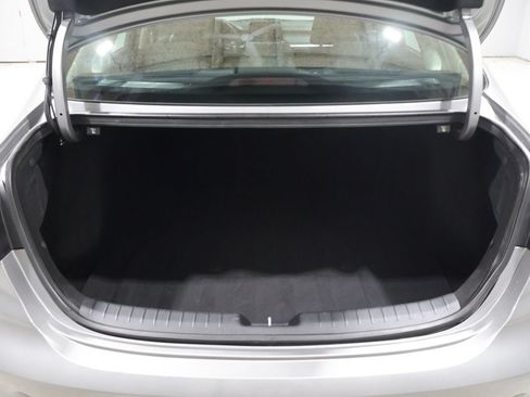 Used 2023 Kia Forte LXS w/ LXS Technology Package FWD image 4