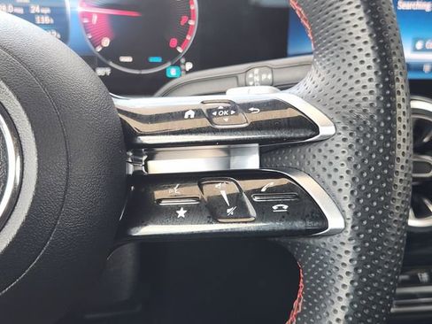 Used 2024 Mercedes-Benz GLB 250 image 23