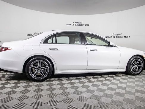 Used 2024 Mercedes-Benz S 580 4MATIC Sedan image 4