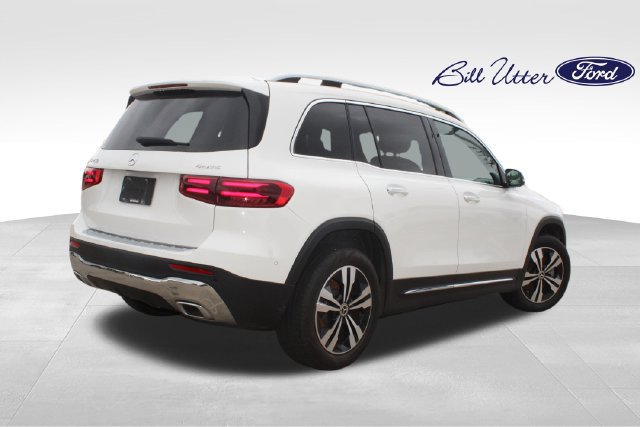 Used 2025 Mercedes-Benz GLB 250 4MATIC image 5