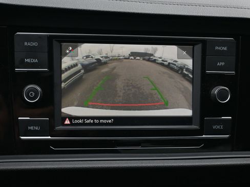 Used 2023 Volkswagen Jetta S image 14