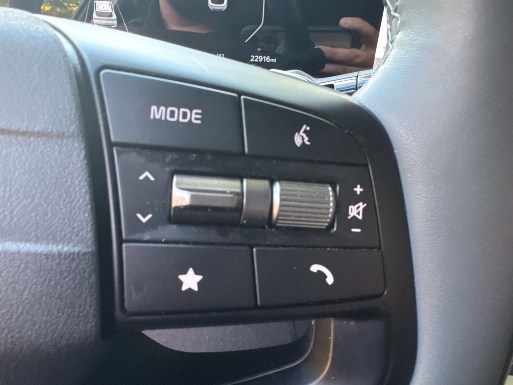 Used 2025 Kia EV6 Light w/ Light LR Technology Package RWD image 14