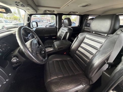 Used 2005 HUMMER H2 w/ Preferred Equipment Group AWD/4WD image 13